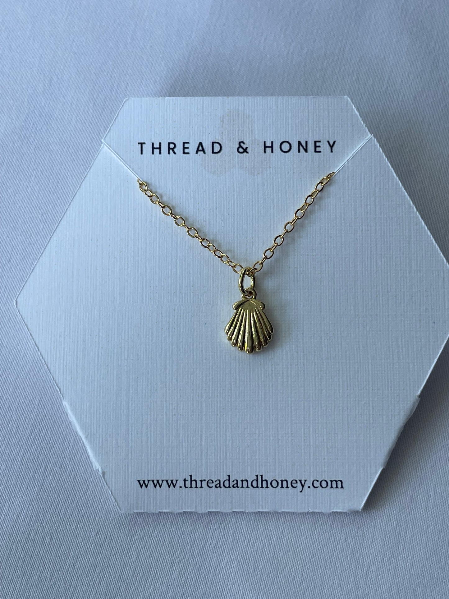 Dainty Seashell Necklace w/ 18" 16K Plated Delicate Chain