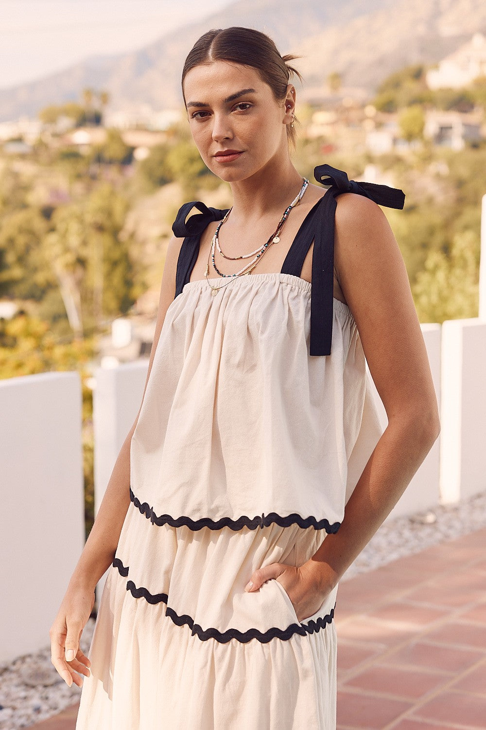 Contrast Shoulder Tie Cami Top