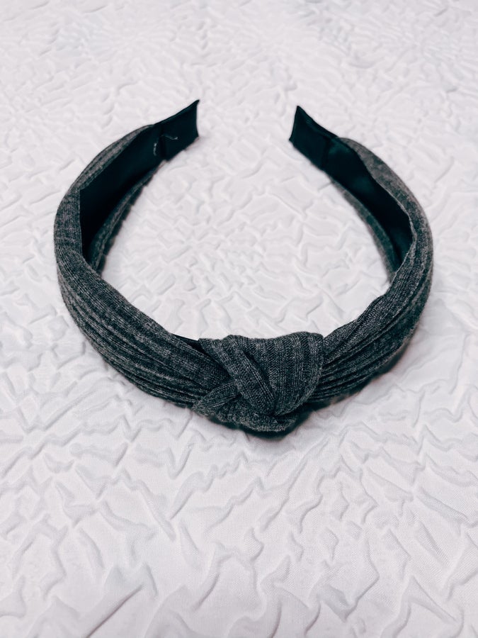 Ribbed Knit Knotted Headband