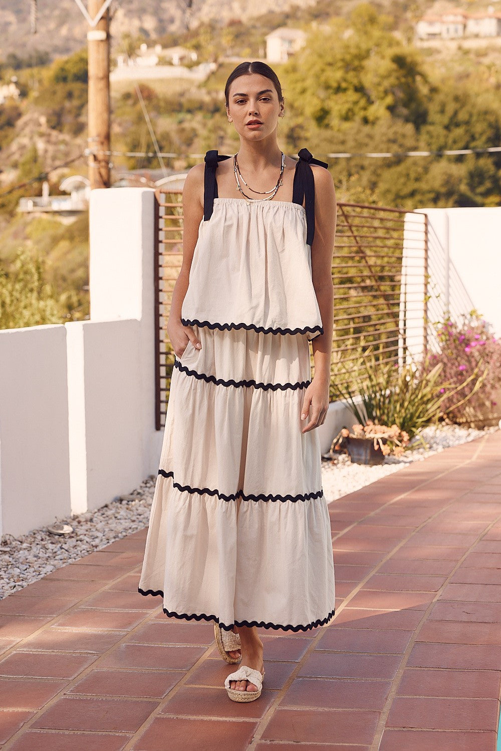 Contrast Tiered Maxi Skirt