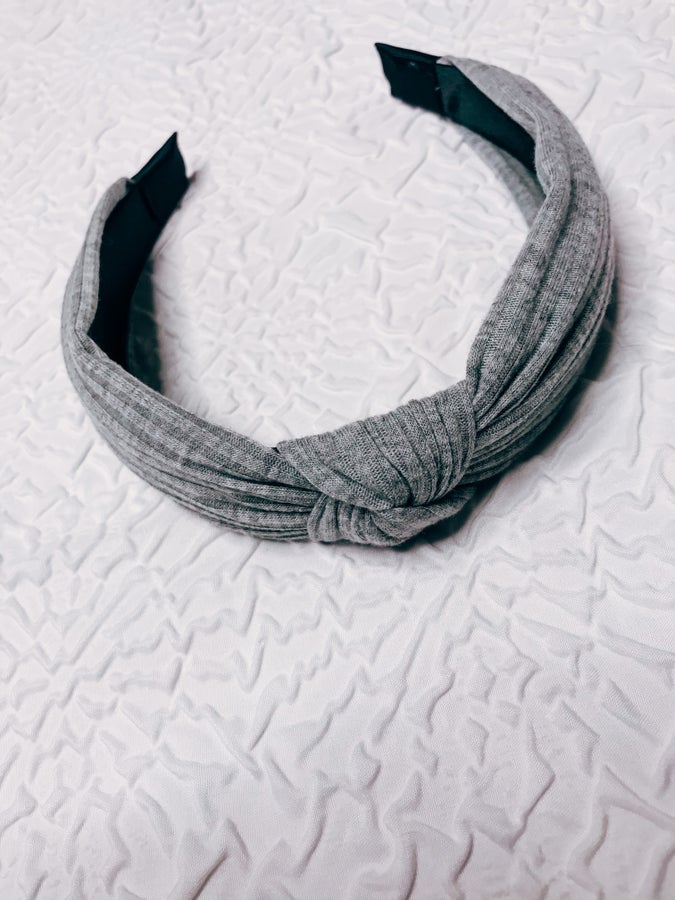 Ribbed Knit Knotted Headband